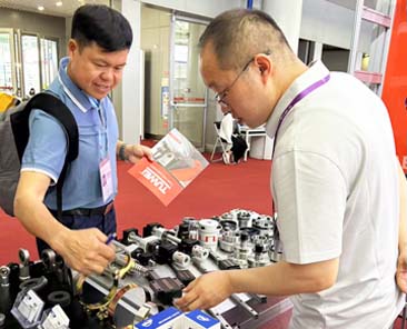 Participate in the Canton Fair in April 2025
